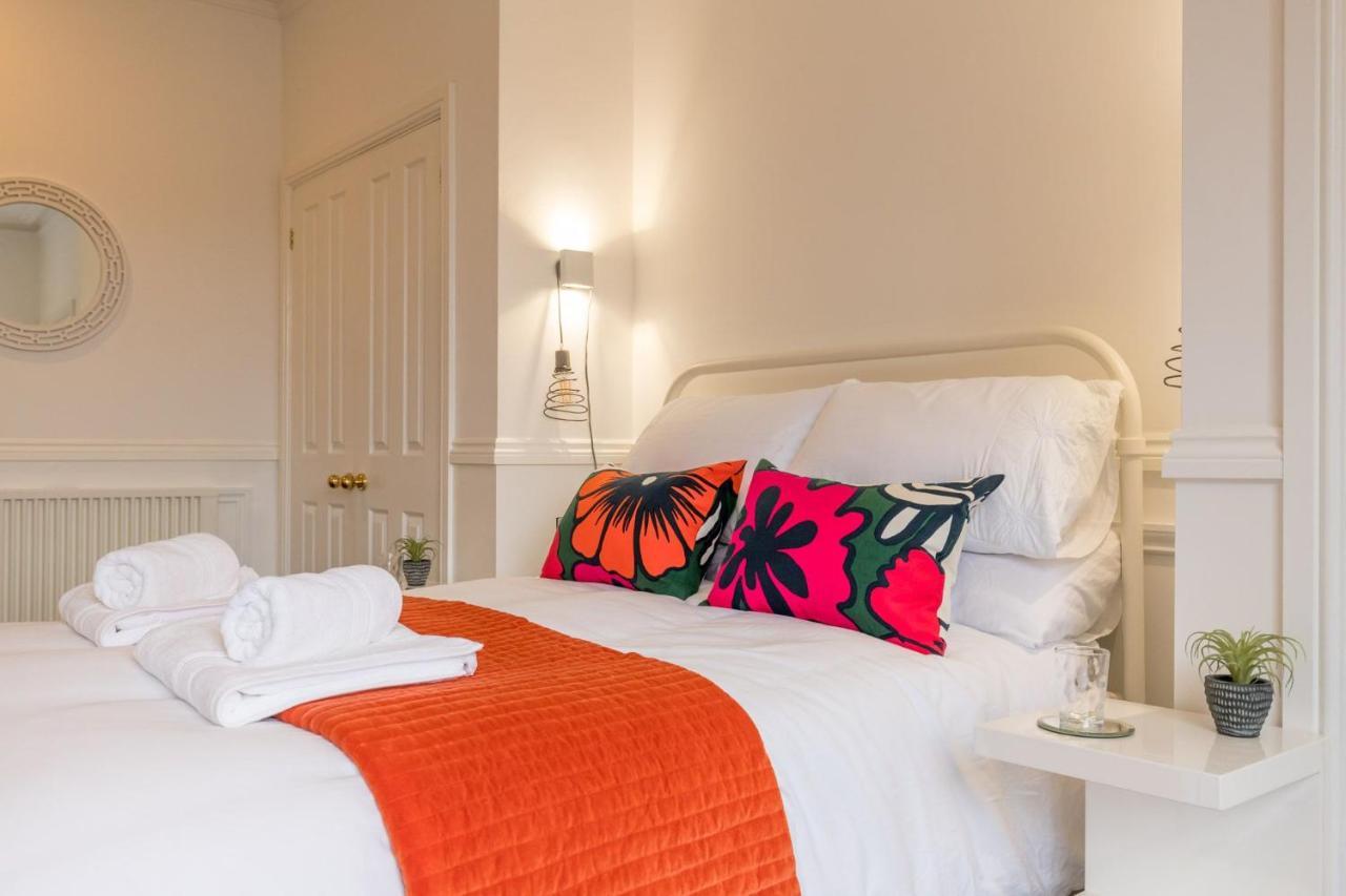 Host & Stay - All Saints Green Cottage ノリッチ エクステリア 写真
